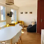 B De Charme Lumineux Apartament